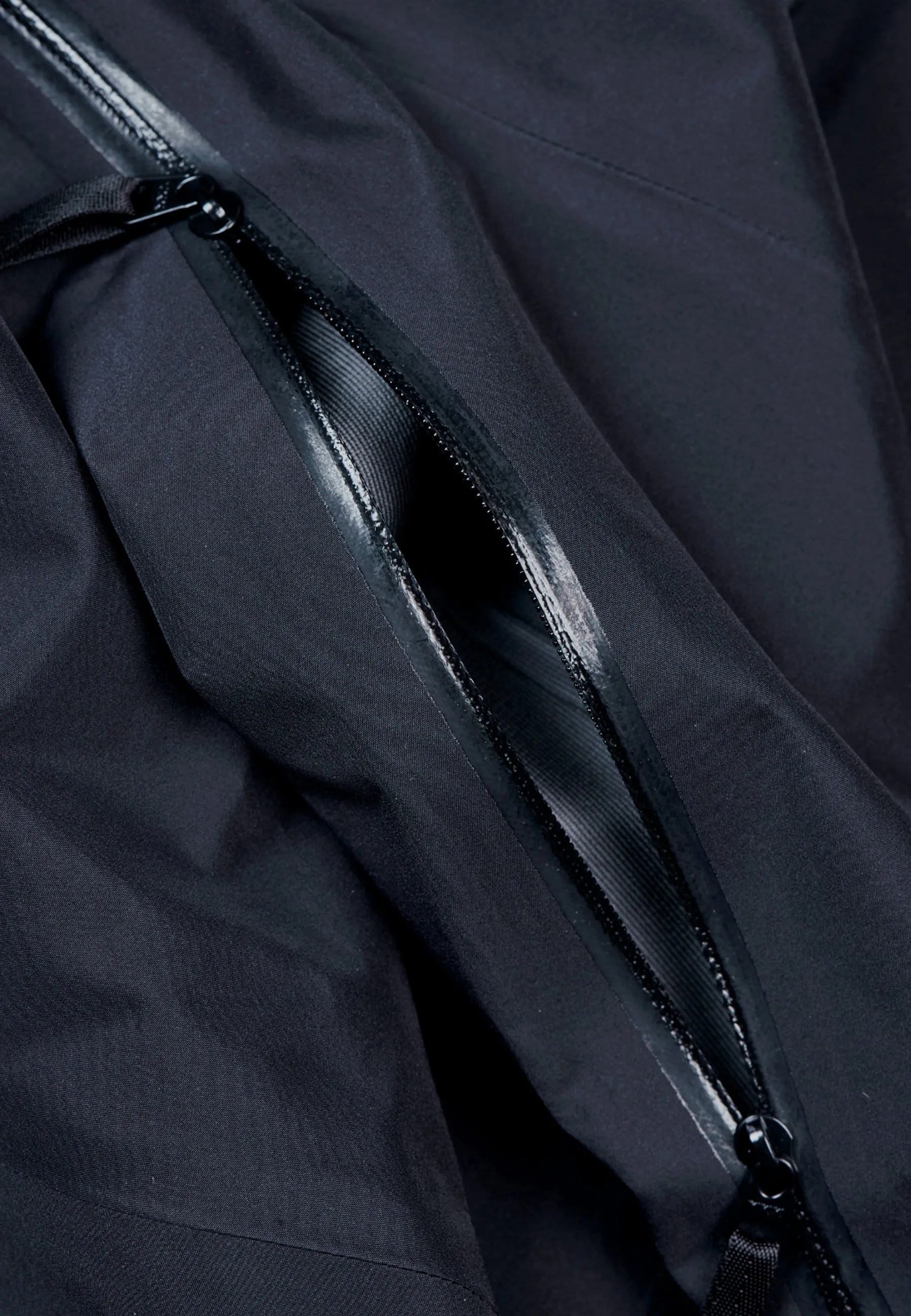 Black Beta LT Jacket - High Performance Outdoor Gear