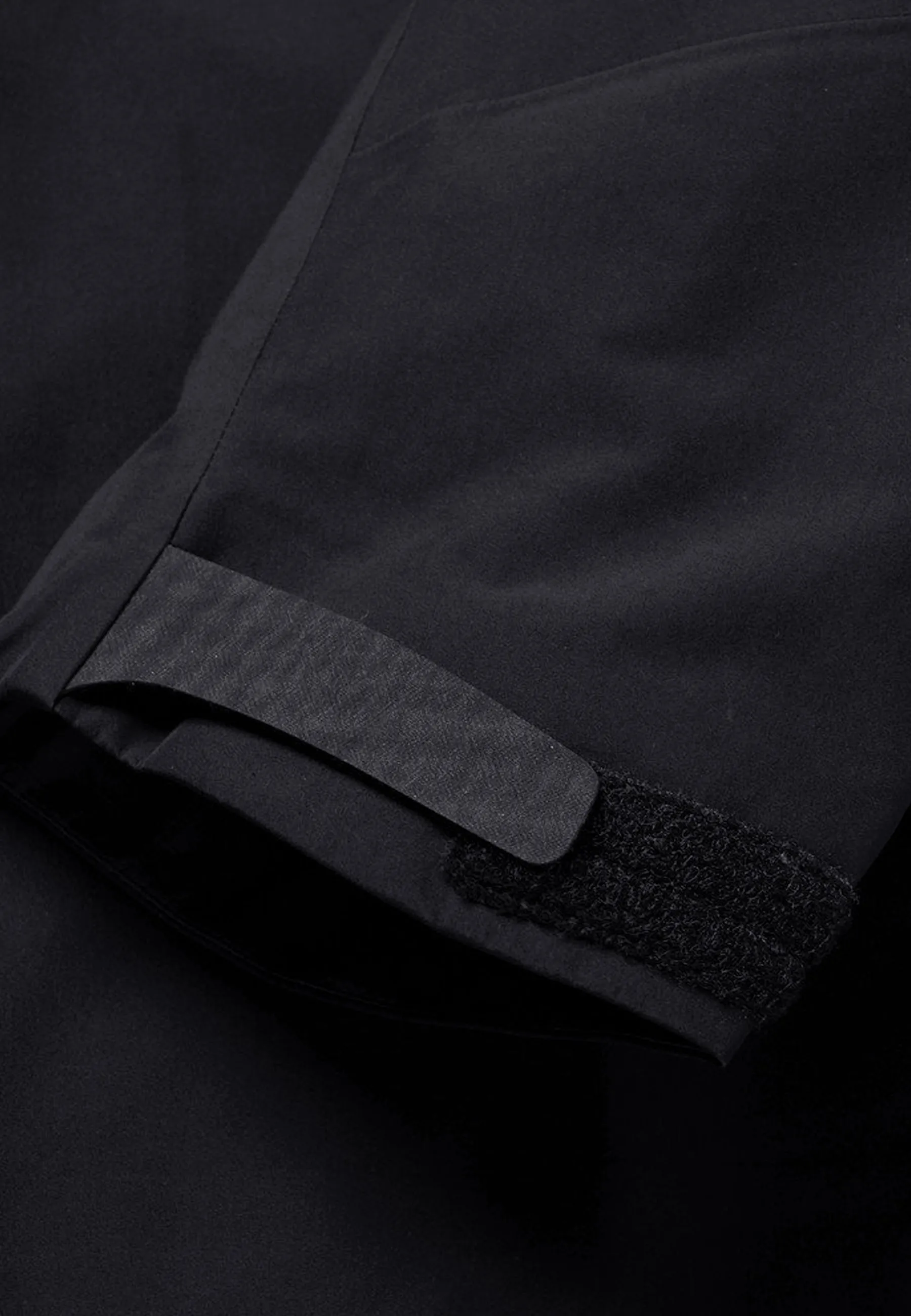 Black Beta LT Jacket - High Performance Outdoor Gear