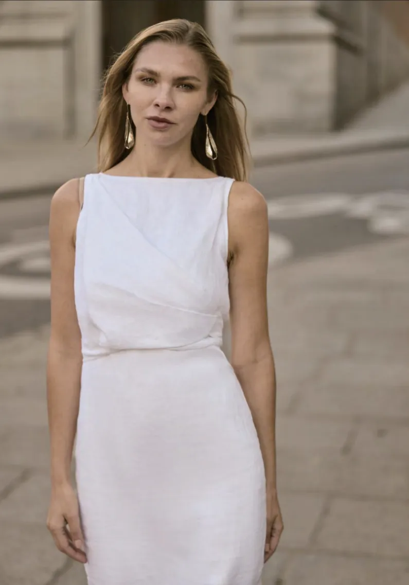 Italian White Linen Women's Full Dress
