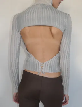 Soft knitted long-sleeved top