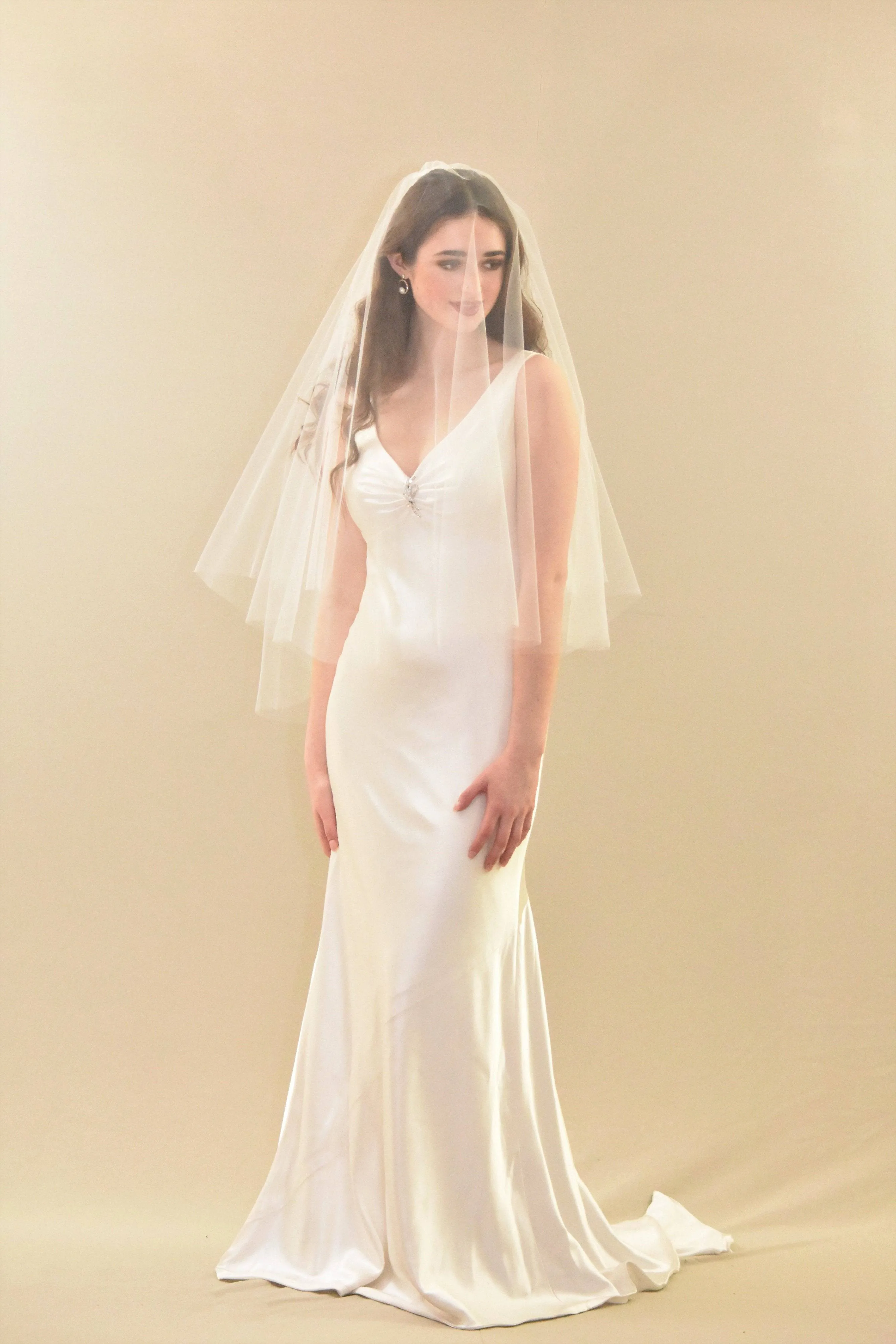 Two Tier Simple Mid Length Veil with Raw Edge